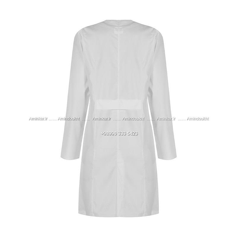 مانتو پزشکی زنانه مدل صبا با پارچه کجراه کد 32600؛ ترکیب ایده‌آل از طراحی، کیفیت و راحتی برای بانوان کادر درمان
